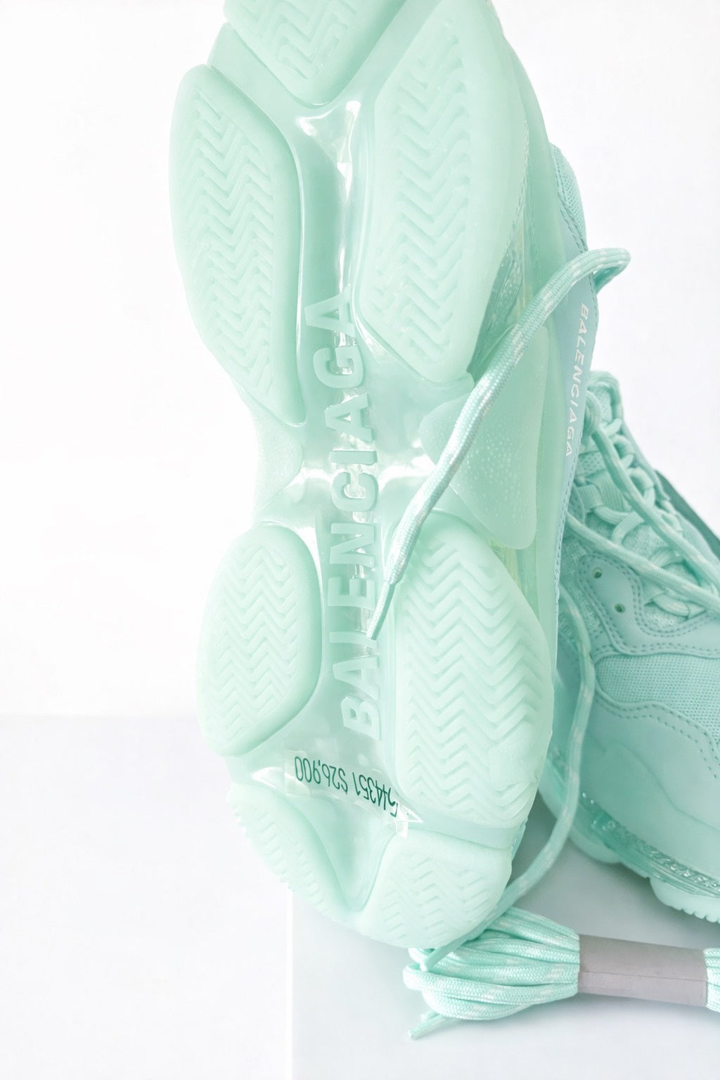 Balenciaga Triple S Clear Sole Trainer Mint Green - Unisex - 10usa