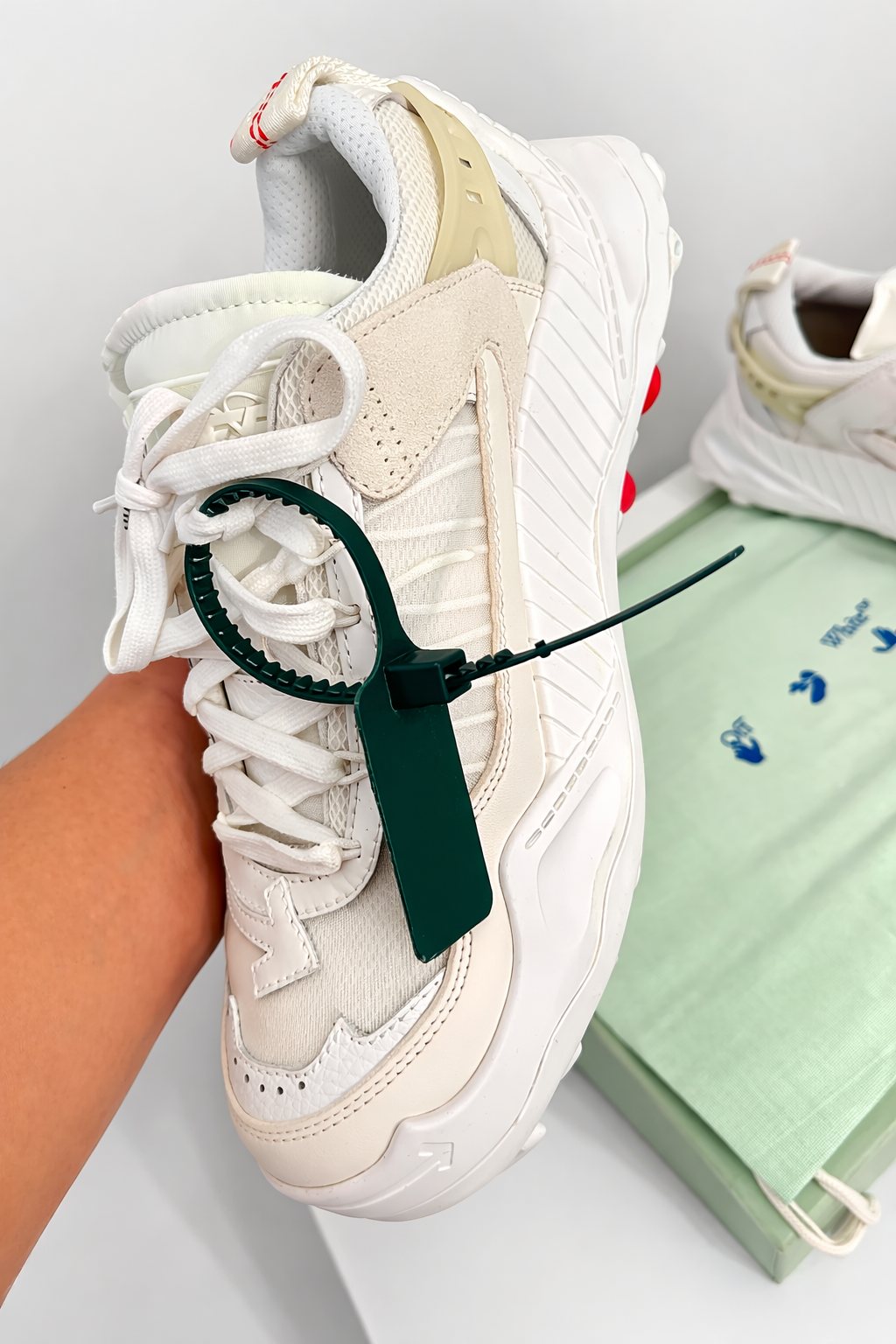 OFF-WHITE Odsy-1000 - Size 40