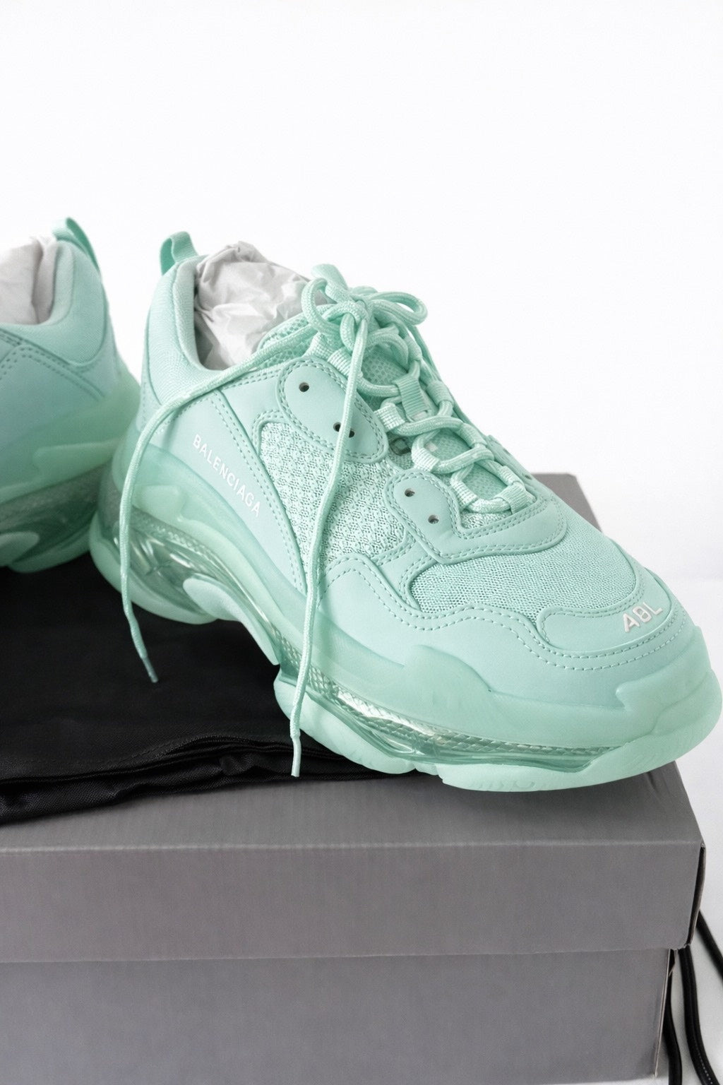 Balenciaga Triple S Clear Sole Trainer Mint Green - Unisex - 10usa
